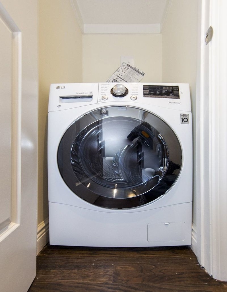 Ave C - NO FEE - Washer/Dryer In-Unit - Photo 7