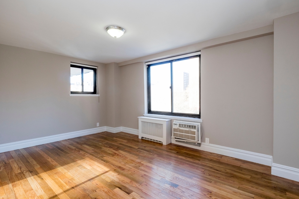 788 Columbus Avenue - Photo 4