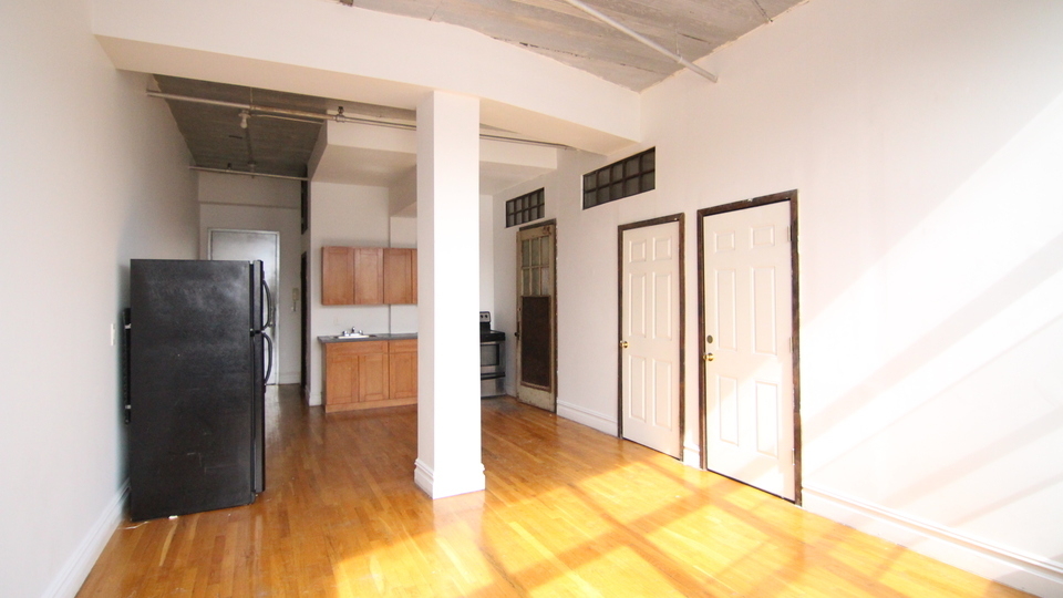 1087 Flushing Avenue - Photo 0