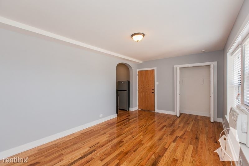 550 W Arlington Pl 810 - Photo 2