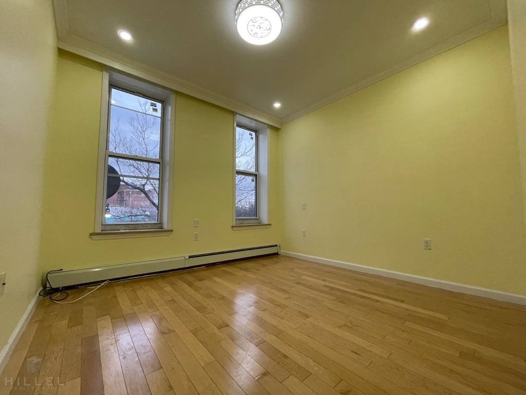 361 St Nicholas Ave - Photo 5