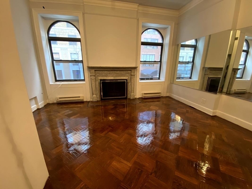 152 East 74th Street - Photo 2