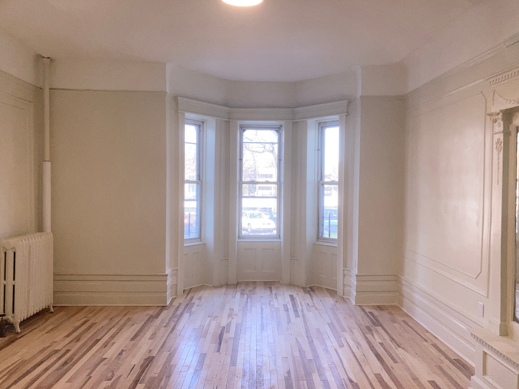 1050 Park Place - Photo 1