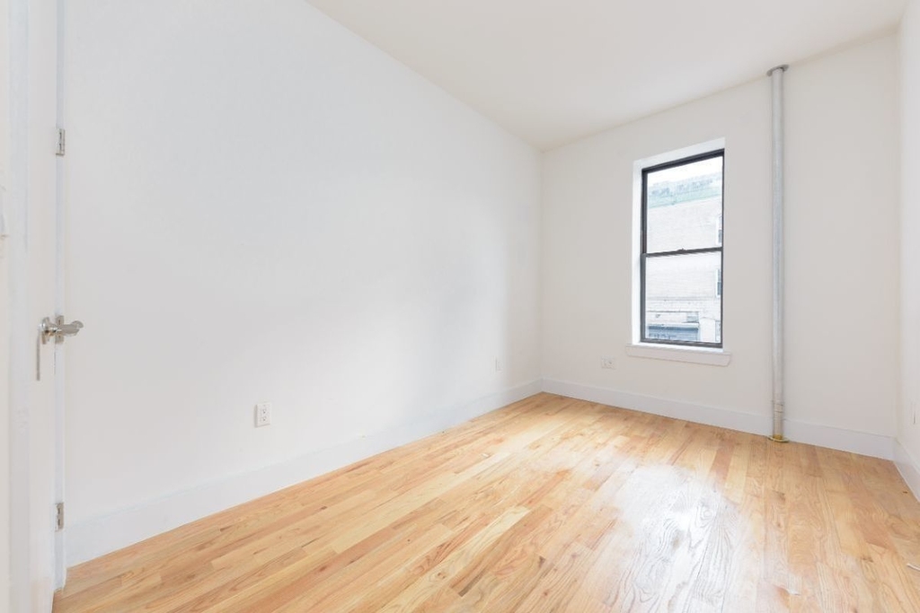 161 Utica Avenue - Photo 8