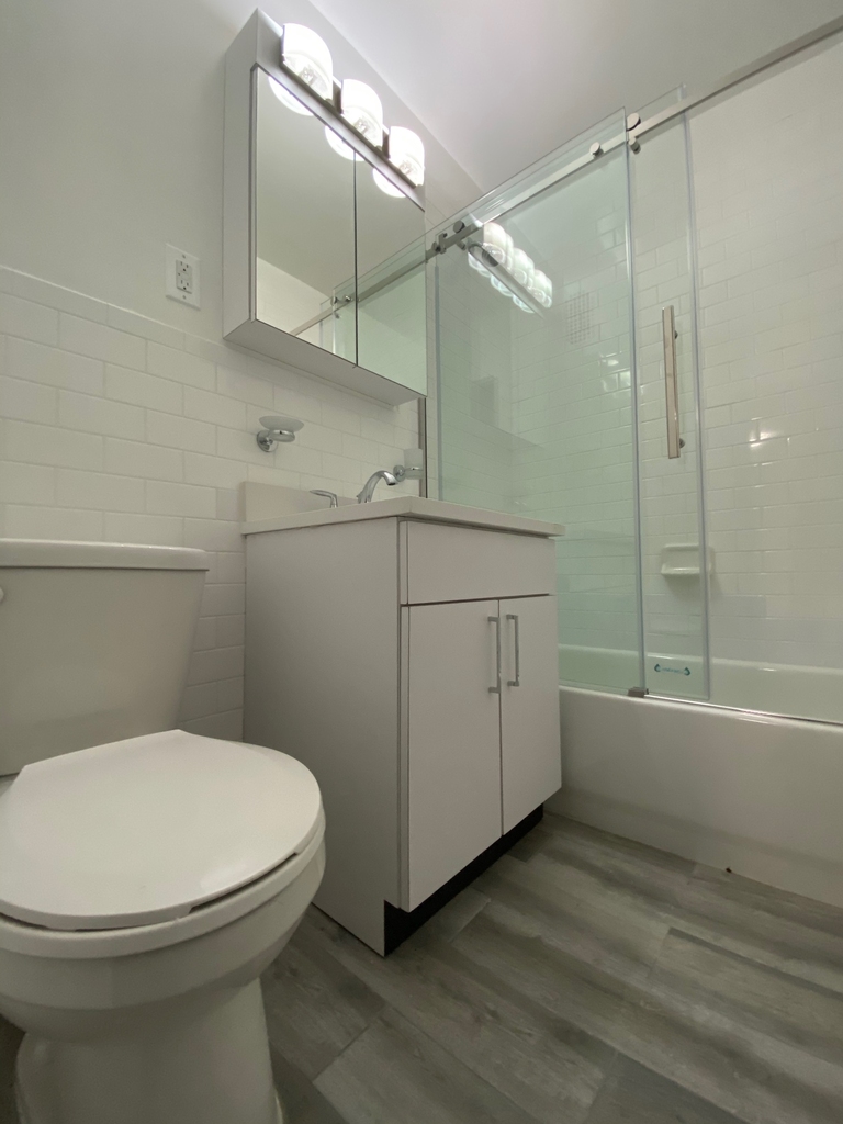 240 East 82nd Street - Photo 5