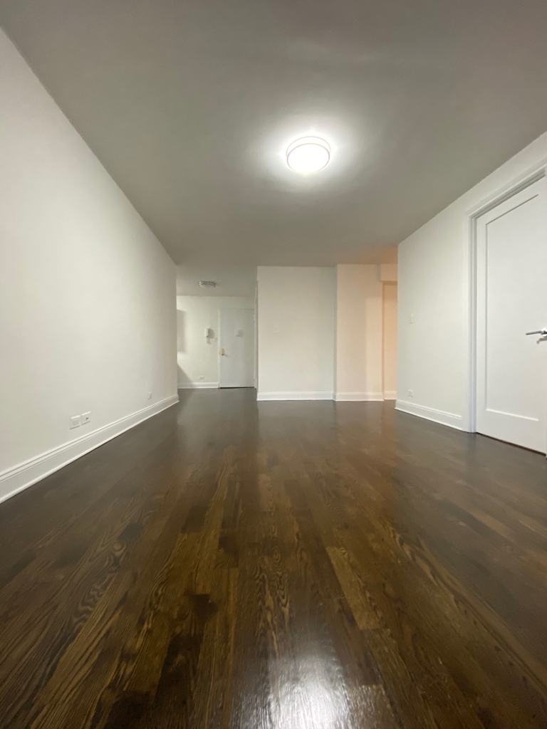 145 East 16th Street - Photo 2