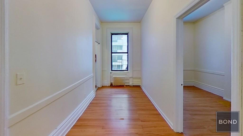 720 Second Avenue - Photo 2