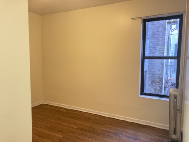 881 Washington Avenue - Photo 2