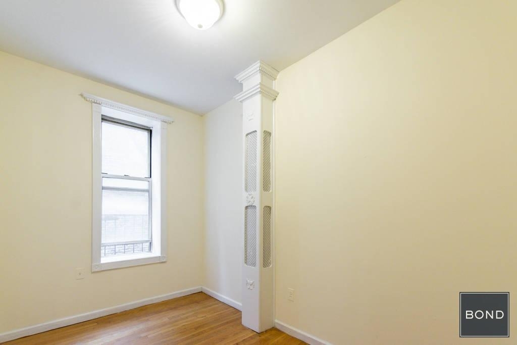 404 West 44th Street - Photo 5