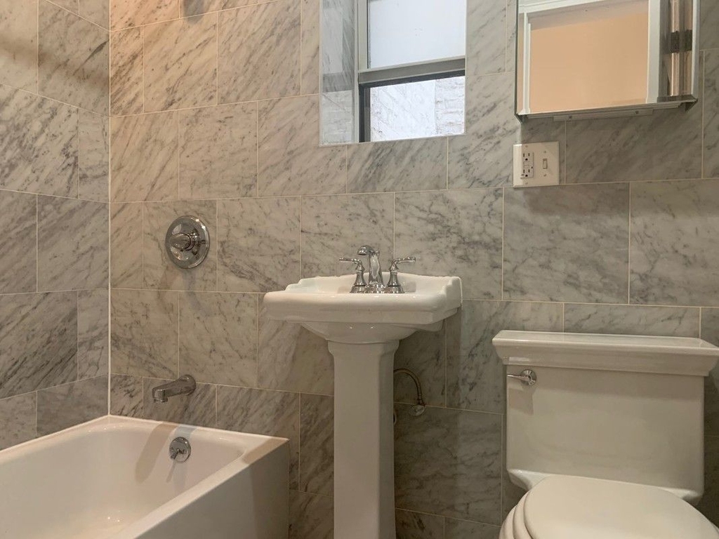 413 West 56th Street - Photo 5