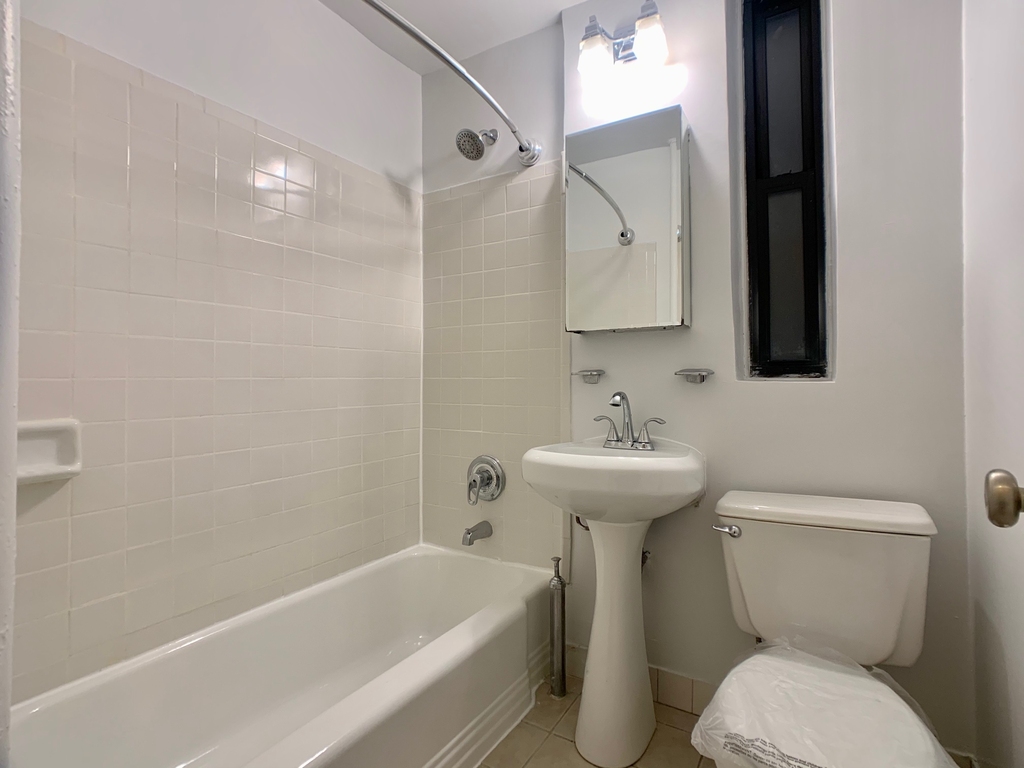 542 East 79th Street - Photo 6