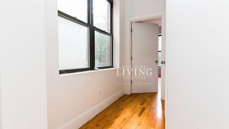 393 Greene Avenue - Photo 6