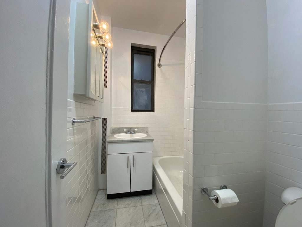 71 West 12th Street - Photo 5