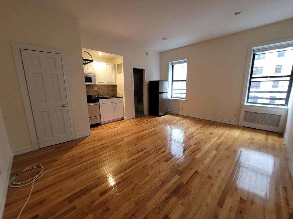 145 East 17th Street - Photo 1