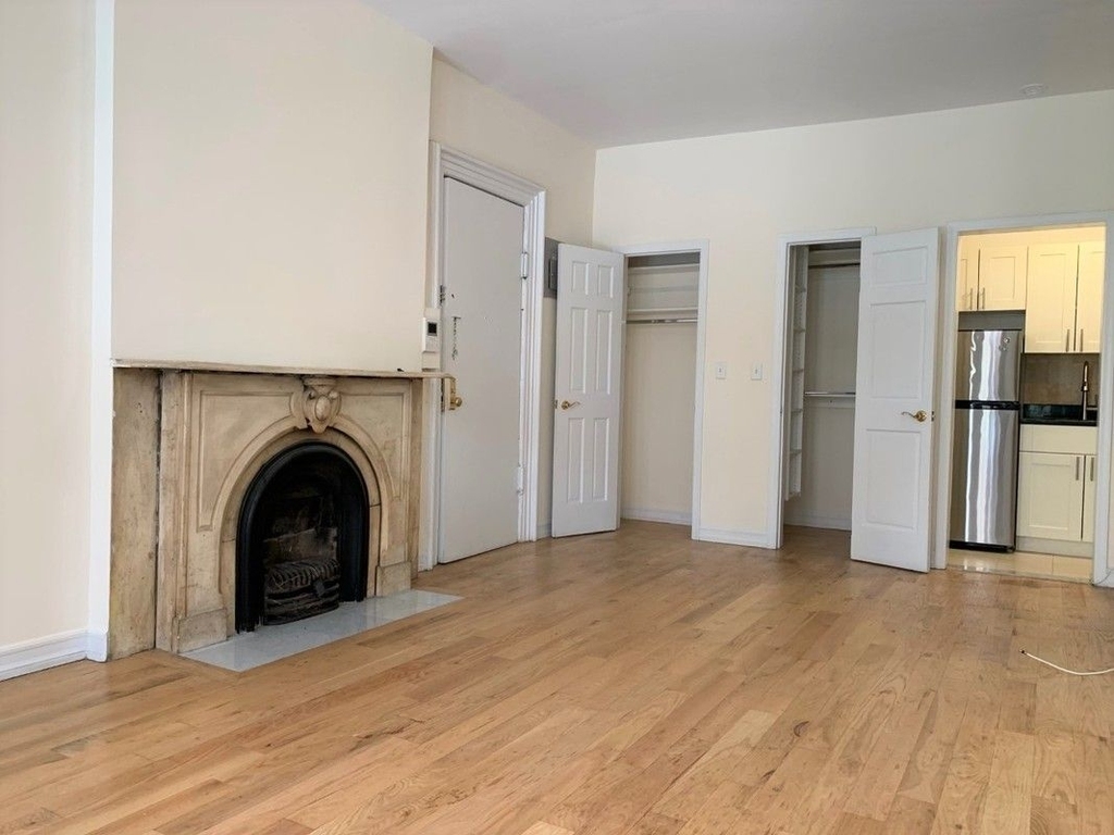 163 East 36th Street - Photo 1