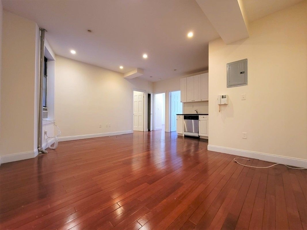 175 Lexington Avenue - Photo 0