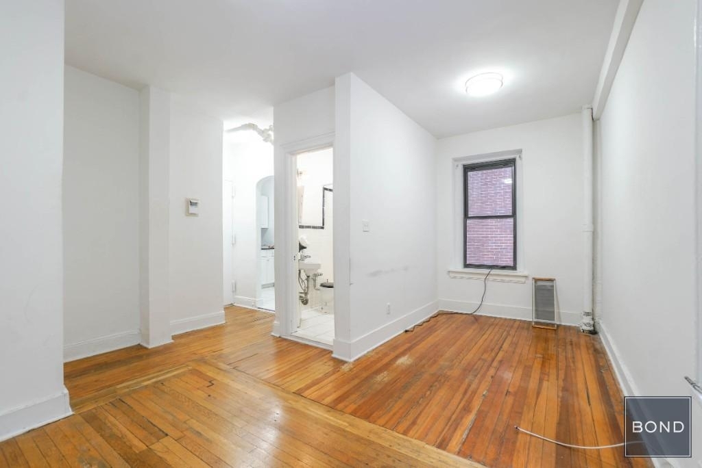 178 East 70th Street - Photo 0