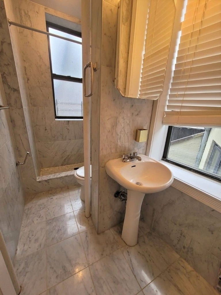 29 Stuyvesant Street - Photo 6