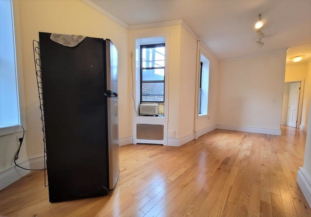 29 Stuyvesant Street - Photo 1