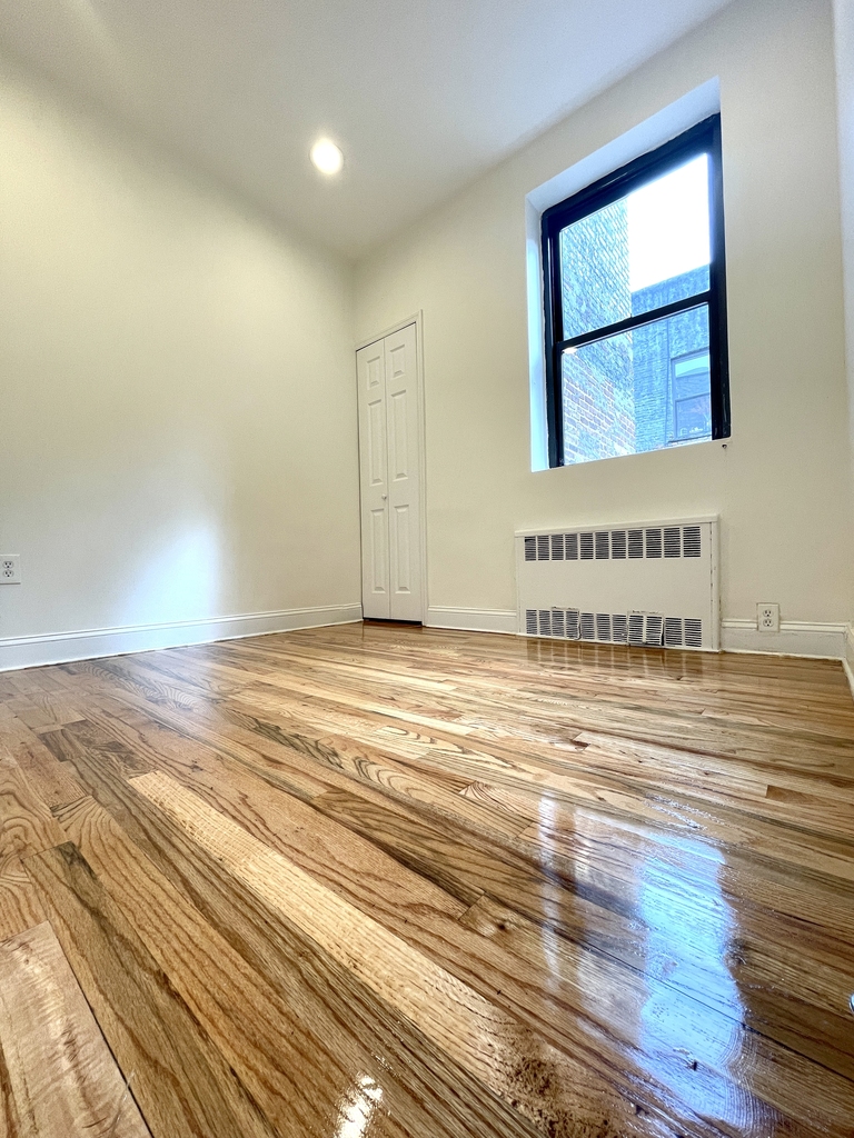 185 East 3rd Street - Photo 3