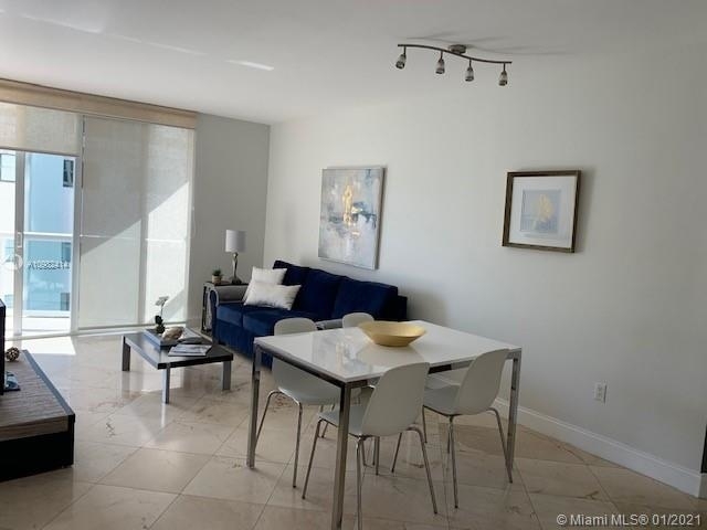 6365 E Collins Ave - Photo 17