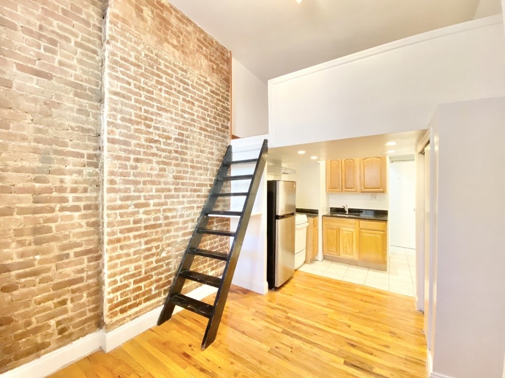 474 West 146th Street - Photo 2