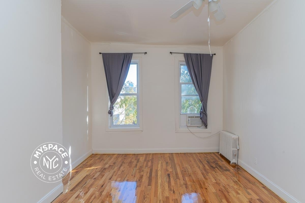 293 Jefferson Street - Photo 8