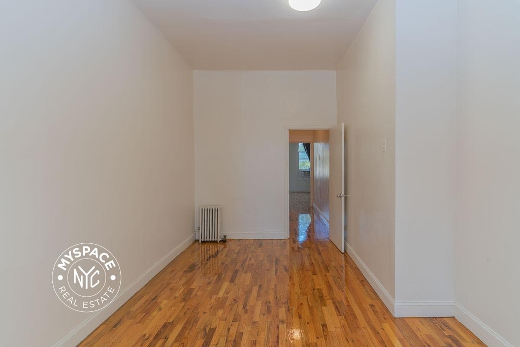 293 Jefferson Street - Photo 3