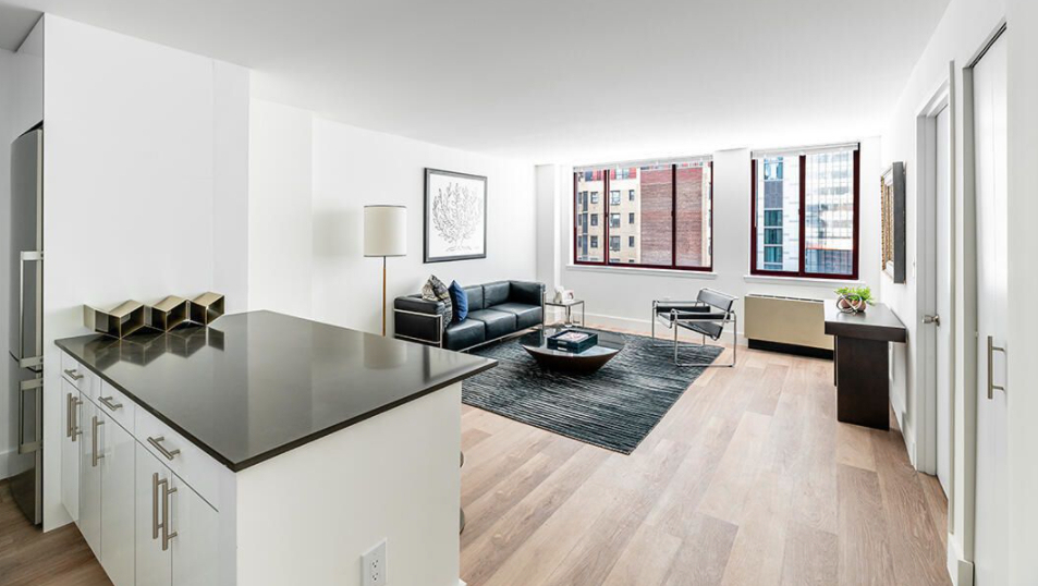 444 West 35th Street - Photo 4