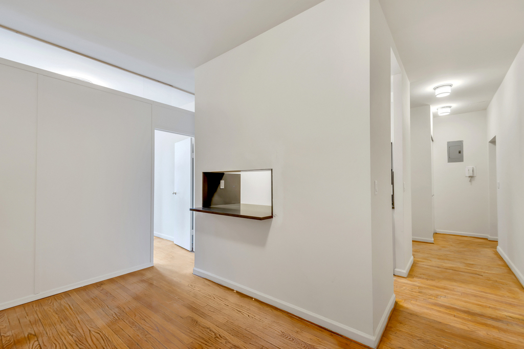 121 Madison Avenue - Photo 4