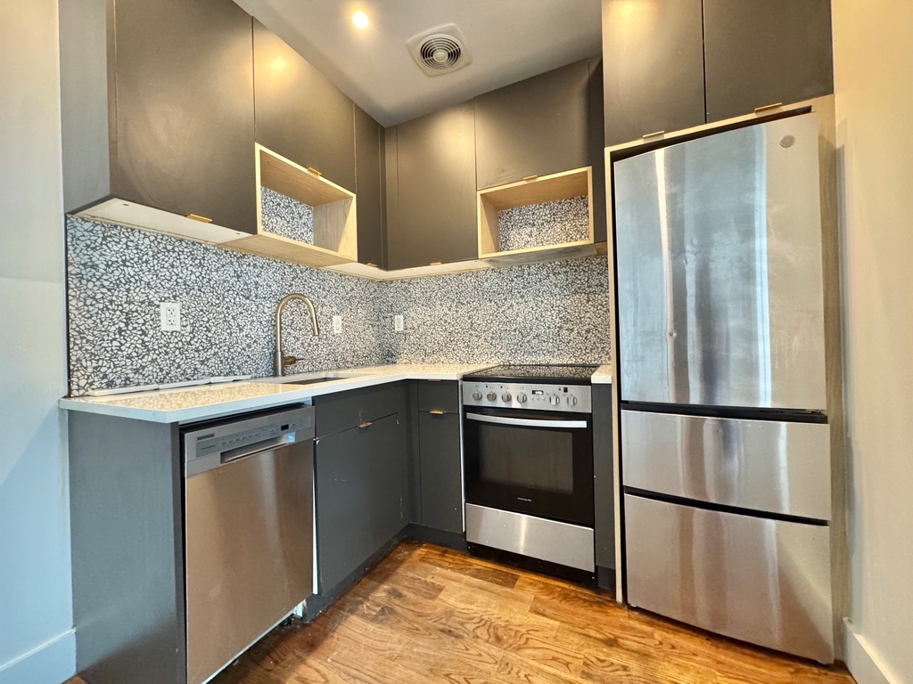 751 Sterling Place - Photo 2