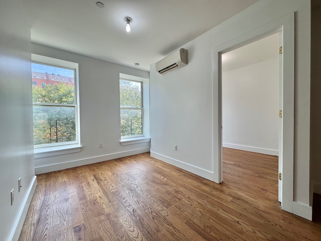 751 Sterling Place - Photo 4