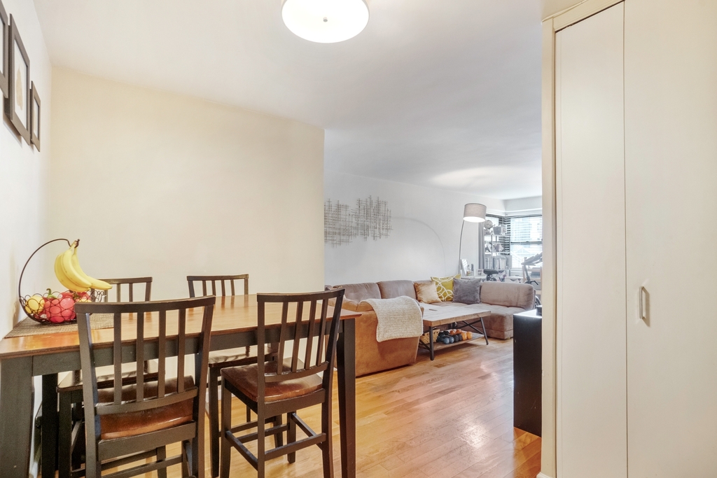 145 East 16th Street - Photo 5