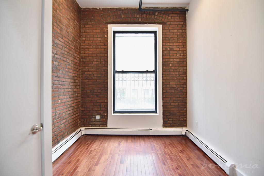 148 West 127th Street - Photo 4