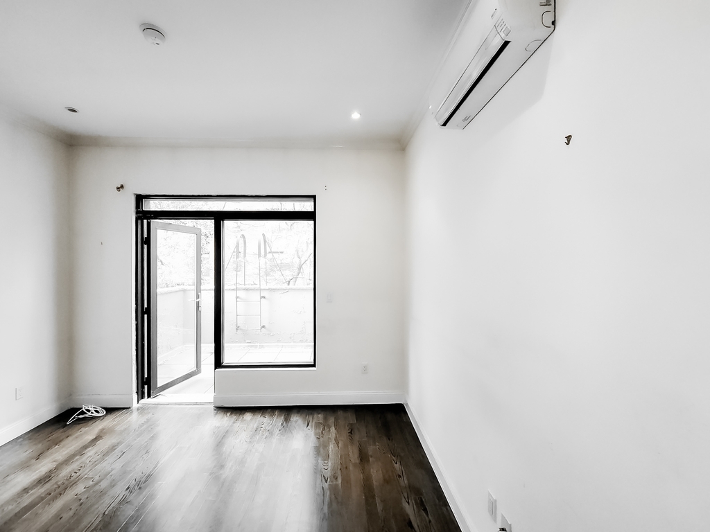 323 East 78th Street - Photo 8