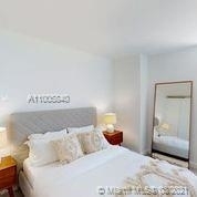 2301 Collins Ave - Photo 15