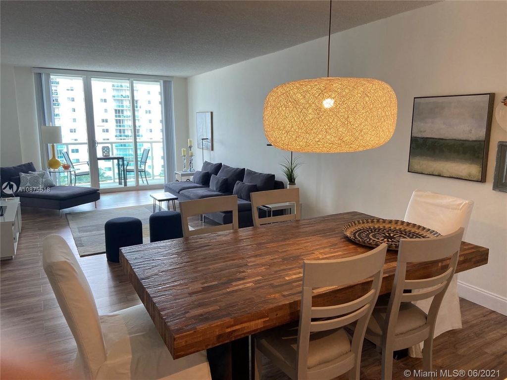 19370 Collins Ave - Photo 9