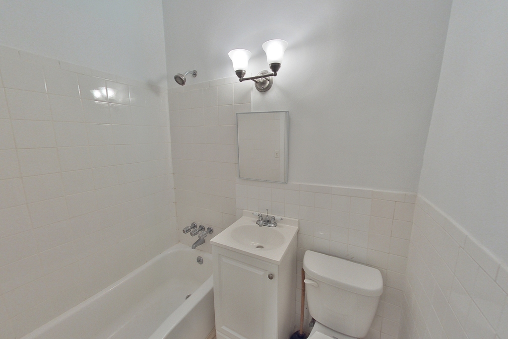 1425 3rd Avenue - Photo 3