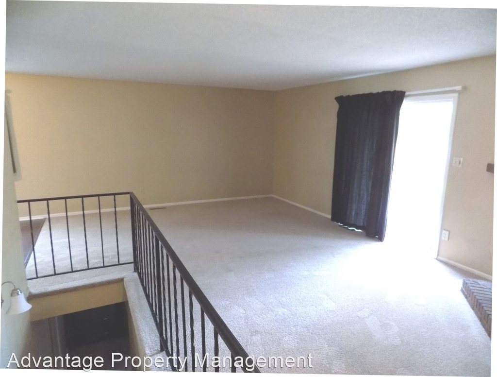 753 Oxford Lane - Photo 12