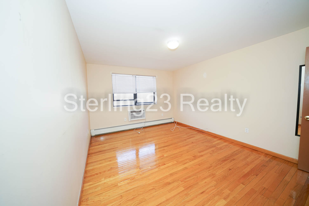 27-11 23rd Avenue - Photo 5