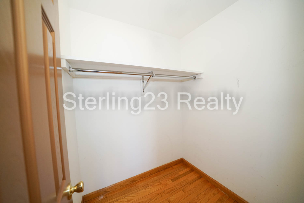 27-11 23rd Avenue - Photo 4