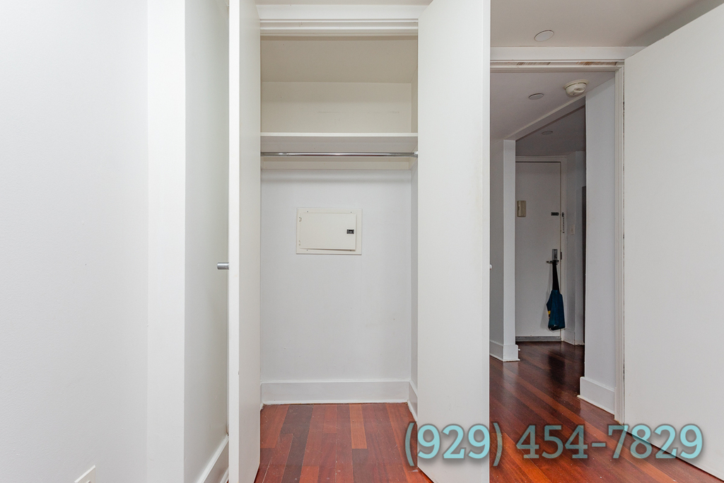 16 Meserole Street - Photo 6