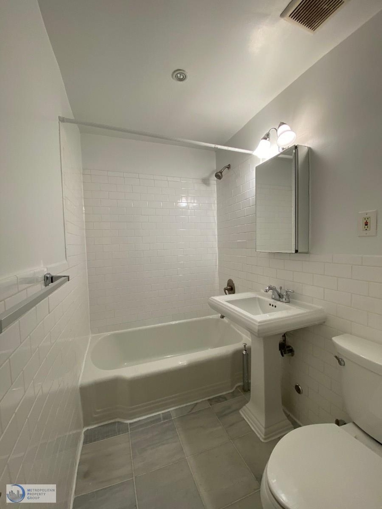 244 East 78th Street - Photo 8