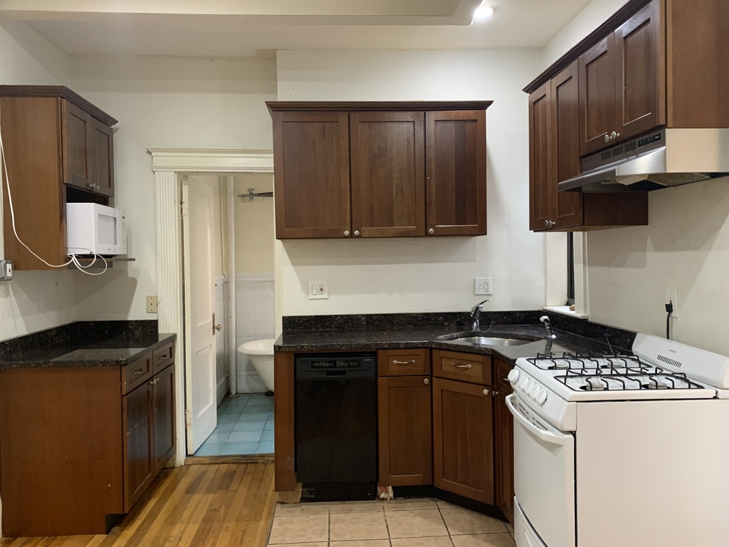 42 Hemenway St. - Photo 1