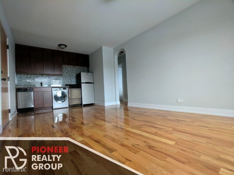 550 W Arlington Pl 810 - Photo 3