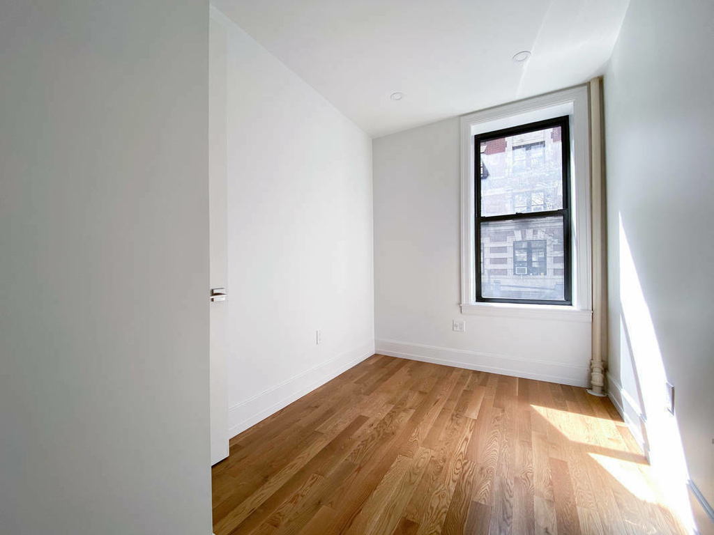 515 West 139th Street - Photo 5