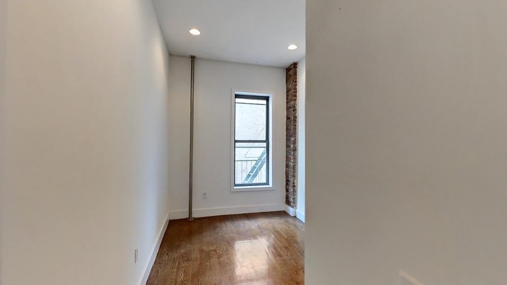 1047 Bedford Avenue - Photo 4