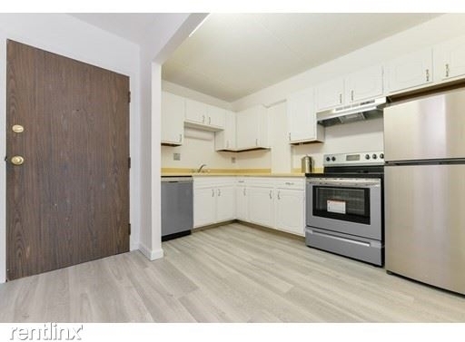 280 Harvard St Apt 6b - Photo 1