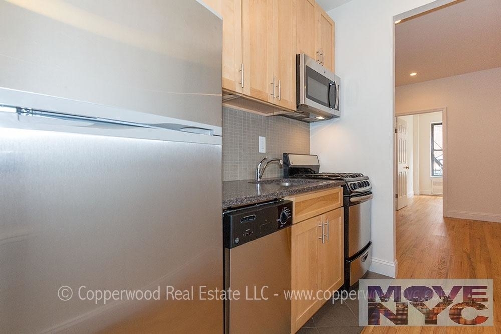 172 East 82nd Street - Photo 0