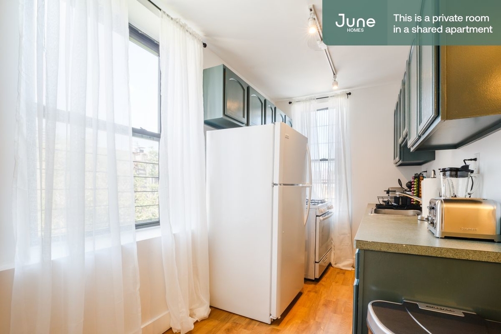 245 West 135th Street - Photo 8